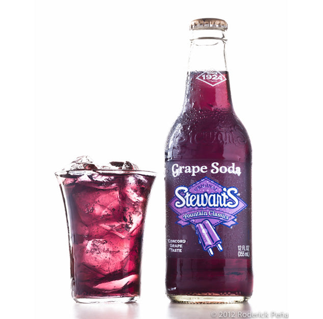 Stewart's - Grape - 12 oz (24 Glass Bottles)