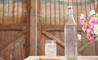 The Benefits of Drinking Glass Bottled Water