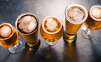7 Best Non-Alcoholic Beers of All Time: Keep The Party Going All Day Long With A Variety of Flavor