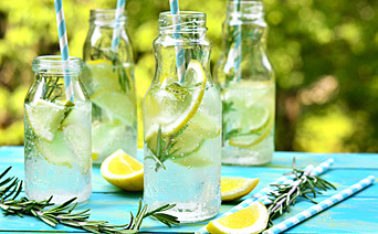 4 Non-Alcoholic Drink Recipes for the Spring